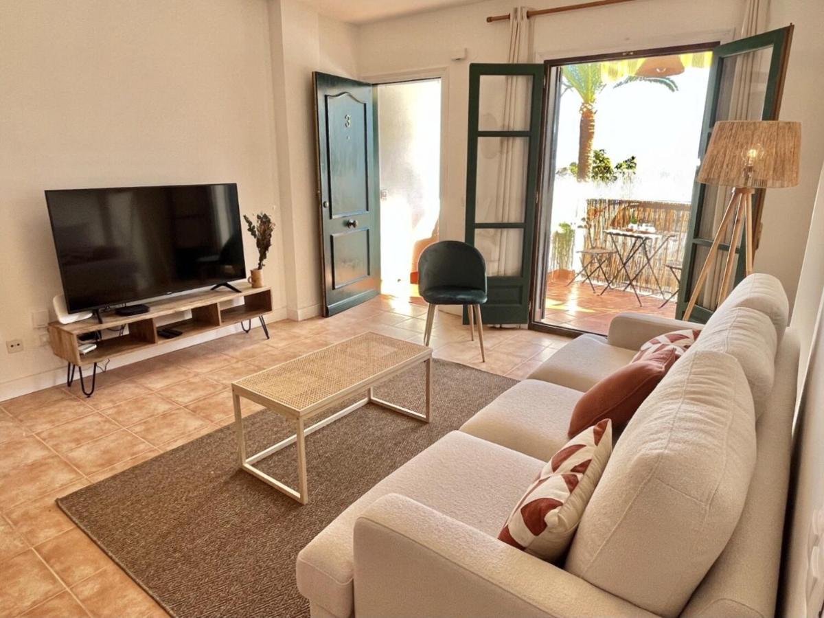 Casa La Aguanosa Con Piscina Y Vistas Al Mar Leilighet Frigiliana Eksteriør bilde