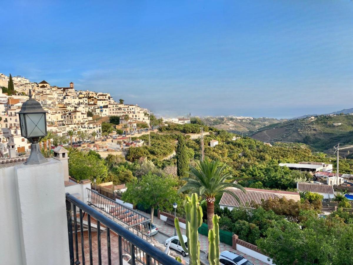 Casa La Aguanosa Con Piscina Y Vistas Al Mar Leilighet Frigiliana Eksteriør bilde